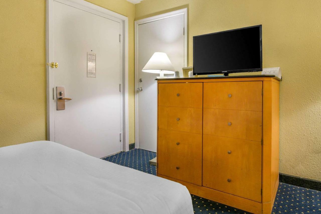 Aire Hotel Lebanon Hershey Екстер'єр фото